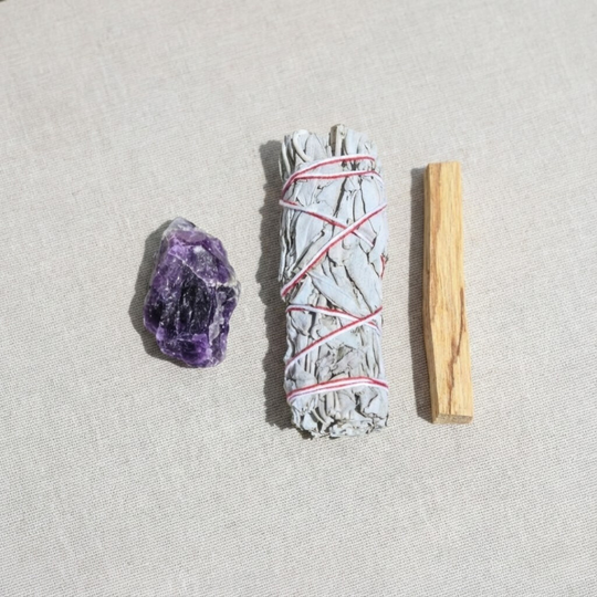 Zestaw Oczyszczający Energię – Ametyst z Szałwią Białą i Palo Santo