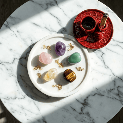 Miłość + Szczęście - Zestaw Magicznych Kamieni z Podstawką i Palo Santo