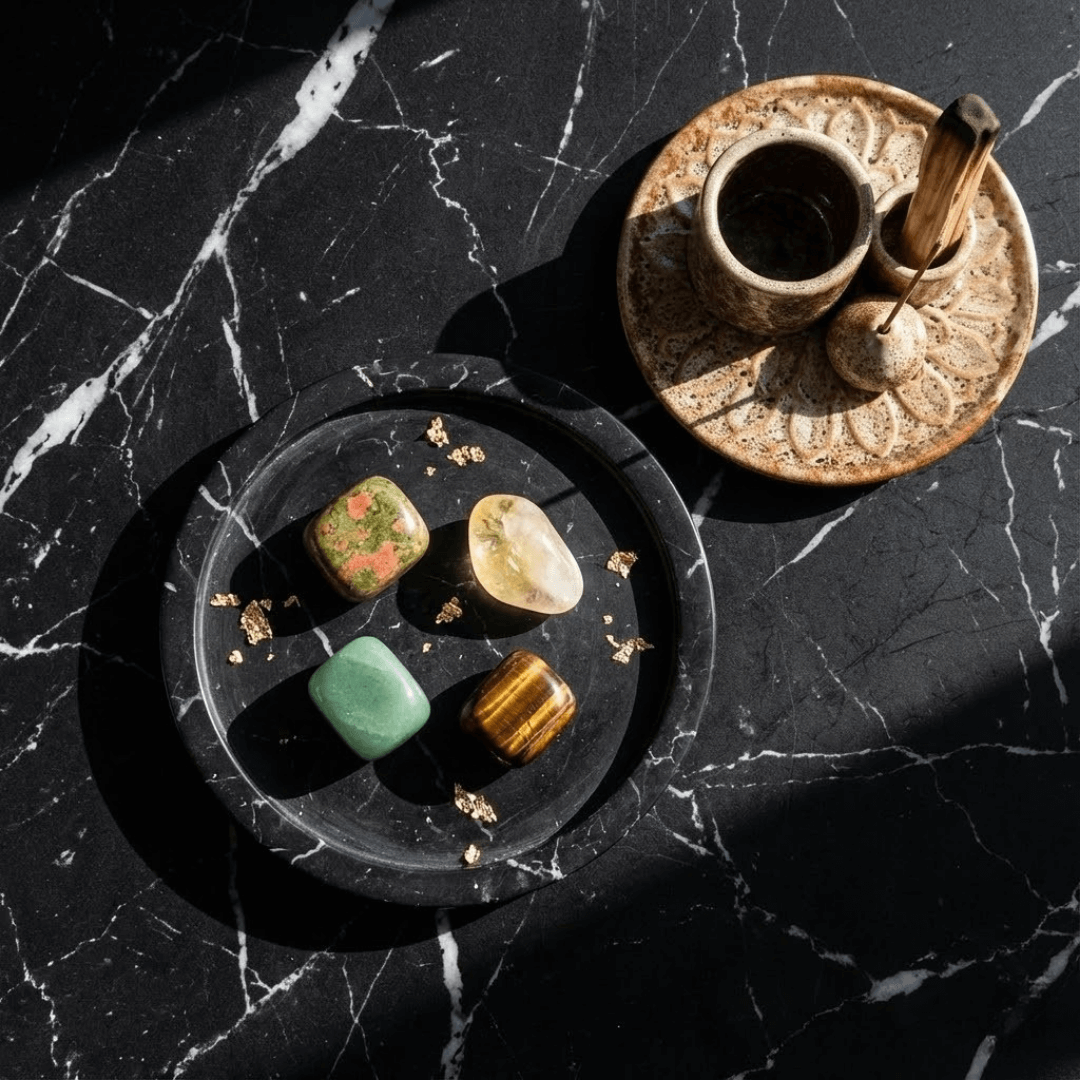 Nowy Początek + Szczęście - Zestaw Kamieni z Podstawką i Palo Santo