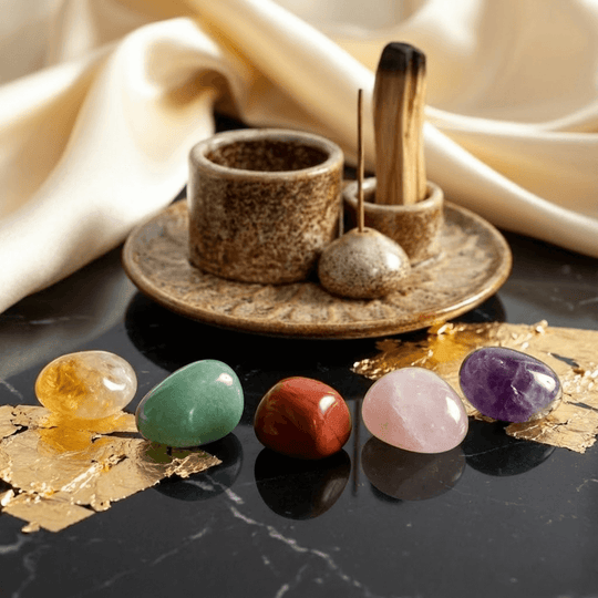 Miłość + Pieniądze - Zestaw Kamieni z Podstawką i Palo Santo